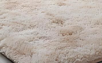 在使用地毯的時(shí)候，應(yīng)注意什么呢？